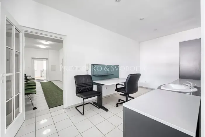 Prodej vily, Křižanov, Benešovo náměstí, 530 m2