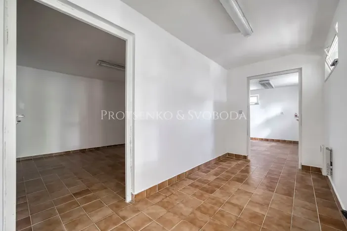 Prodej ordinace, Křižanov, Benešovo náměstí, 530 m2