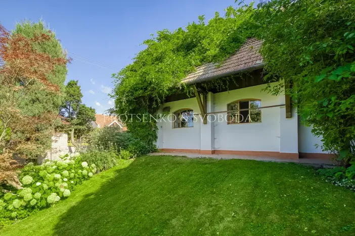 Prodej vícegeneračního domu, Křižanov, Benešovo náměstí, 530 m2