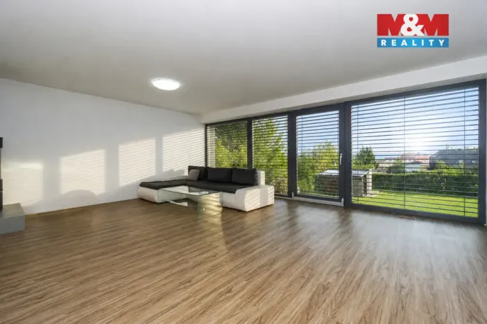 Prodej rodinného domu, Rohovládova Bělá, 287 m2