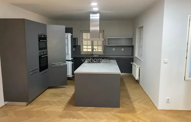 Pronájem rodinného domu, Praha - Nebušice, Na Malé Šárce, 360 m2