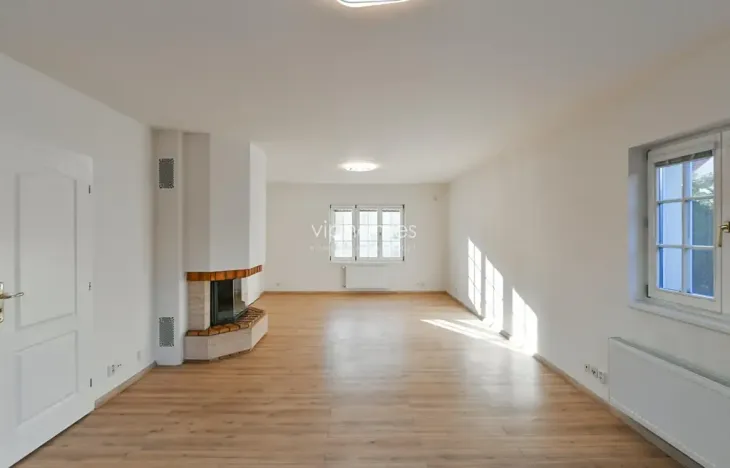 Pronájem rodinného domu, Praha - Nebušice, Na Malé Šárce, 360 m2