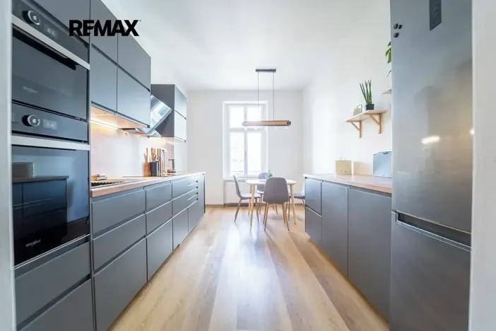 Prodej bytu 2+1, Praha - Karlín, Pernerova, 62 m2