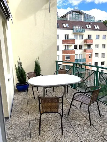 Pronájem bytu 3+kk, Praha - Žižkov, Pod Parukářkou, 75 m2