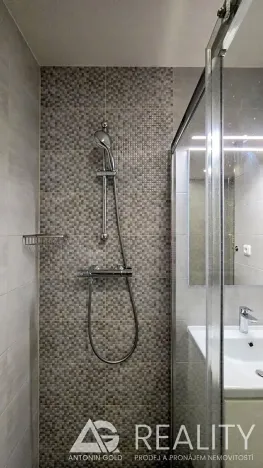 Prodej bytu 2+1, Praha - Dejvice, Krohova, 76 m2