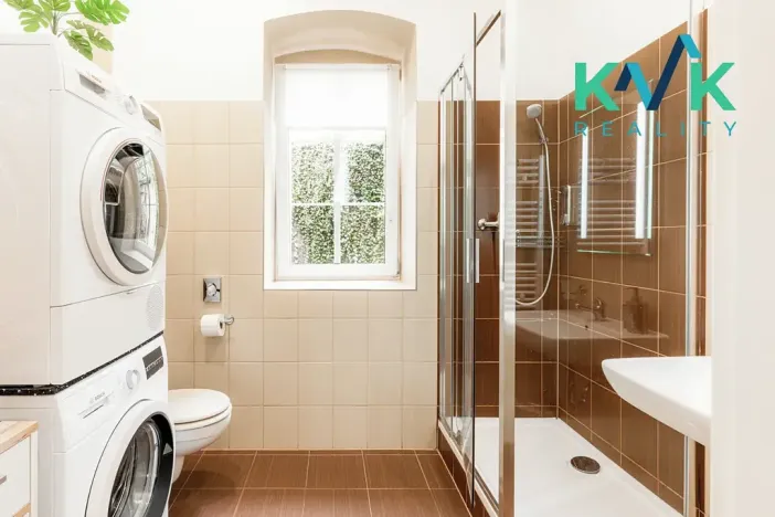 Prodej bytu 3+1, Karlovy Vary, Mariánskolázeňská, 69 m2