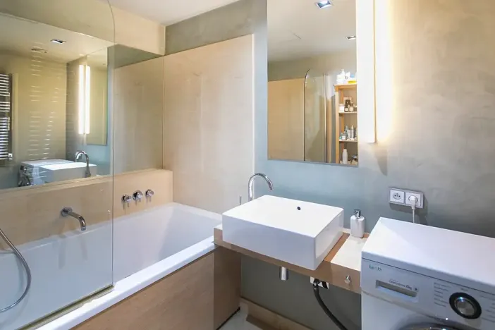 Pronájem bytu 2+kk, Praha - Karlín, Rohanské nábřeží, 59 m2