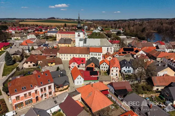 Prodej obchodního prostoru, Kamenice nad Lipou, Dobšova, 270 m2
