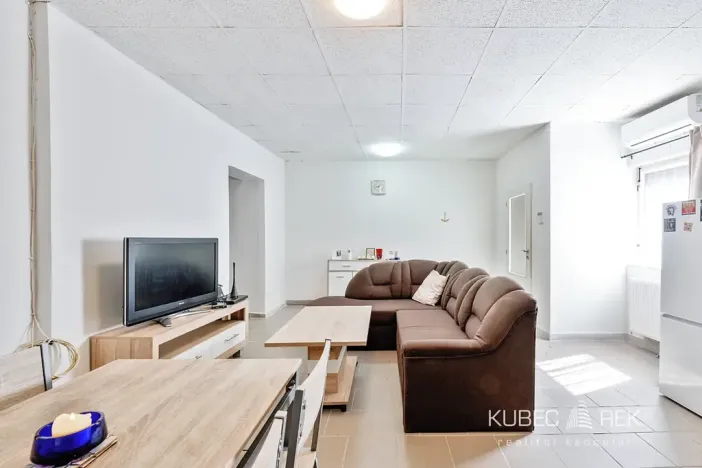 Prodej rodinného domu, Kamenice nad Lipou, Dobšova, 270 m2