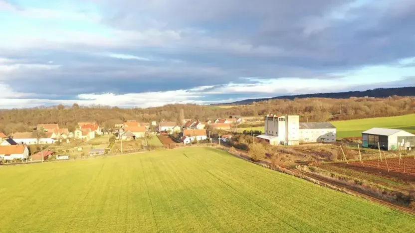 Prodej pozemku pro bydlení, Liběšice, 1512 m2