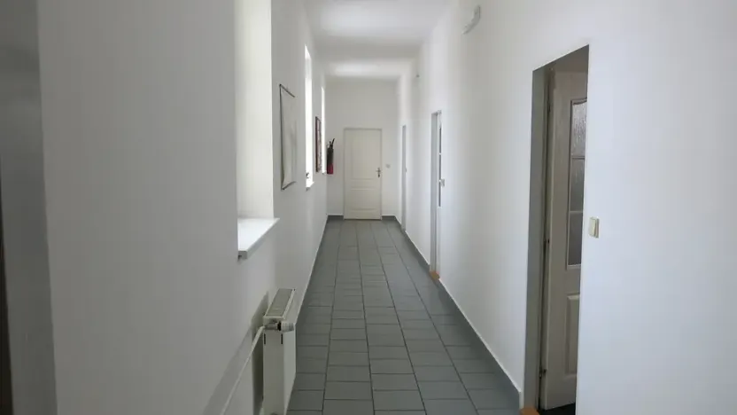 Pronájem skladu, Písek, K Lipám, 684 m2