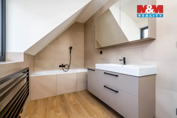 Prodej rodinného domu, Beroun, V Lukách, 150 m2