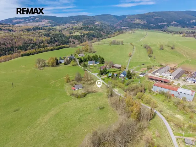 Prodej pozemku pro bydlení, Staré Město, 1438 m2