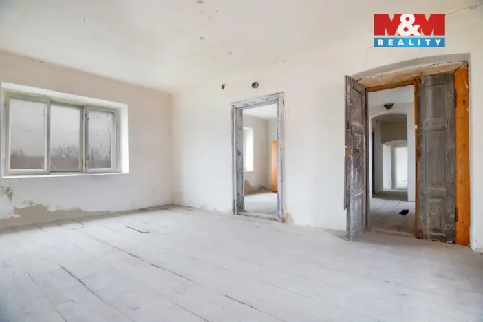 Prodej rodinného domu, Černiv, 320 m2