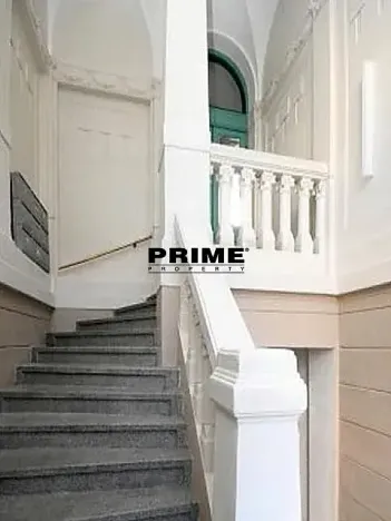 Pronájem bytu 3+1, Praha - Bubeneč, U akademie, 130 m2