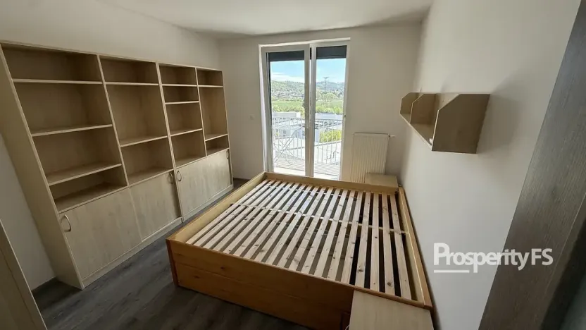 Pronájem bytu 2+kk, Rosice, Karla IV., 54 m2