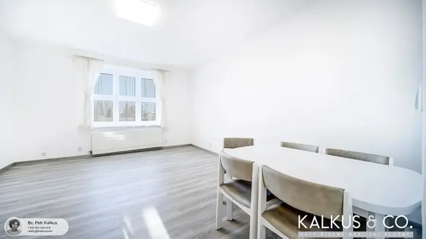 Pronájem bytu 2+kk, Hradec Králové, Střelecká, 58 m2