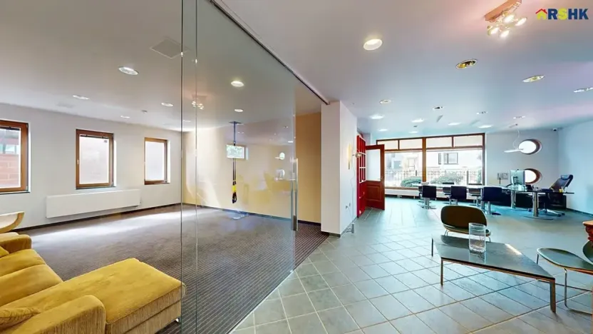 Prodej rodinného domu, Hradec Králové, Petra Jilemnického, 950 m2