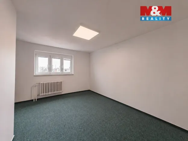 Pronájem kanceláře, Hradec Králové - Slezské Předměstí, Luční, 64 m2