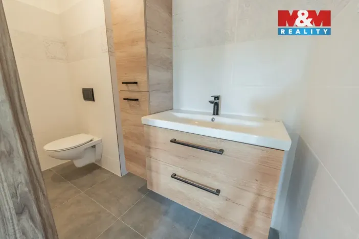 Prodej rodinného domu, Králův Dvůr, Fibichova, 97 m2