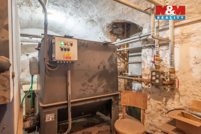 Prodej činžovního domu, Veselí nad Lužnicí - Veselí nad Lužnicí II, Nádražní, 1121 m2