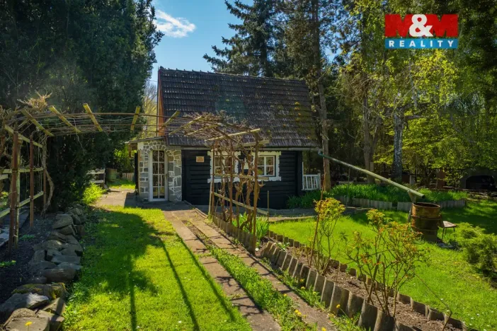 Prodej chaty, Ústí nad Labem - Svádov, 20 m2