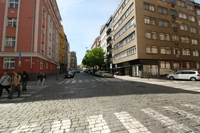 Pronájem bytu 1+kk, Praha - Holešovice, Heřmanova, 26 m2