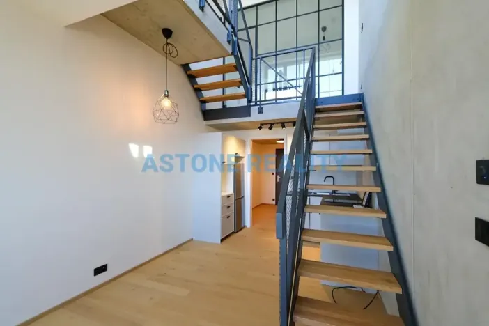 Pronájem bytu 2+kk, Praha - Vysočany, Kolbenova, 64 m2