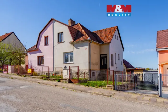 Prodej rodinného domu, Dačice - Dačice V, Husova, 56 m2