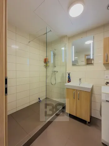 Pronájem bytu 3+kk, Praha - Libuš, Novodvorská, 70 m2