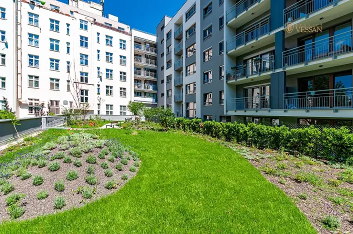 Prodej bytu 1+kk, Praha - Vysočany, Bassova, 28 m2