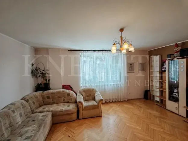 Prodej bytu 3+1, Ostrov, Hlavní třída, 76 m2