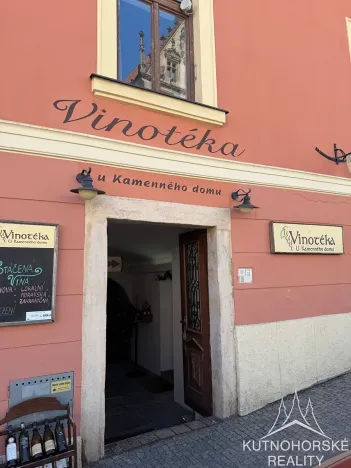 Pronájem obchodního prostoru, Kutná Hora, Václavské náměstí, 270 m2