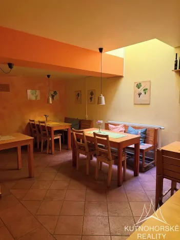 Pronájem obchodního prostoru, Kutná Hora, Václavské náměstí, 270 m2