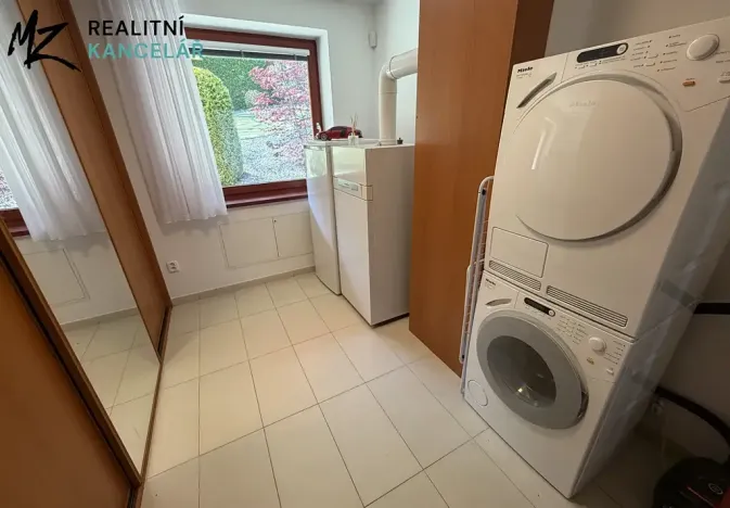 Prodej rodinného domu, Slatinky, 258 m2