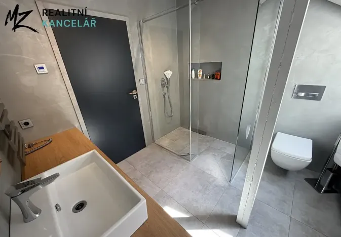 Prodej rodinného domu, Slatinky, 258 m2