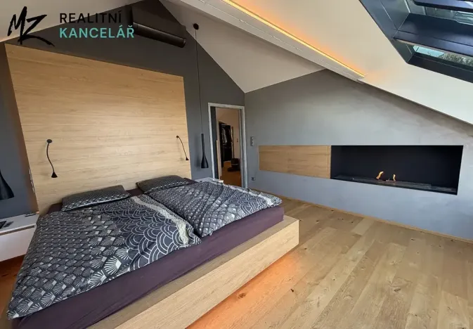 Prodej rodinného domu, Slatinky, 258 m2