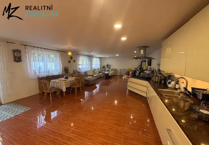 Prodej rodinného domu, Zborovice, Lesní, 260 m2