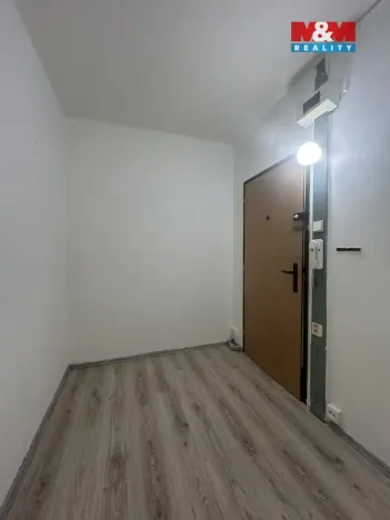 Pronájem bytu 1+kk, Ústí nad Labem - Krásné Březno, Žežická, 35 m2