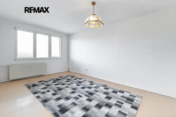 Pronájem bytu 1+1, Jindřichův Hradec, sídliště Vajgar, 42 m2