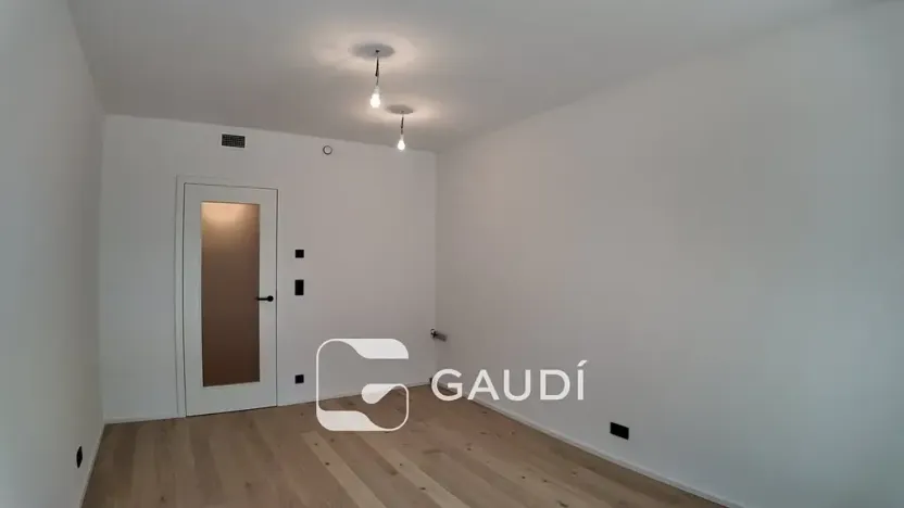Prodej bytu 1+kk, Praha, Mezitraťová, 32 m2