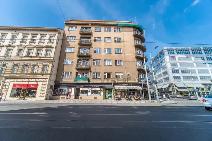 Pronájem bytu 1+kk, Praha - Smíchov, Nádražní, 28 m2