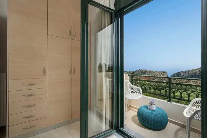 Prodej rodinného domu, Afráta, Řecko, 200 m2