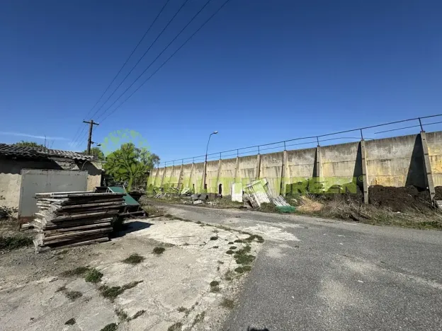 Prodej komerční nemovitosti, Holešov, 27330 m2