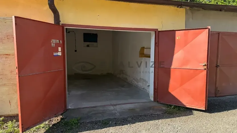 Pronájem garáže, České Budějovice, tř. Čsl. legií, 23 m2