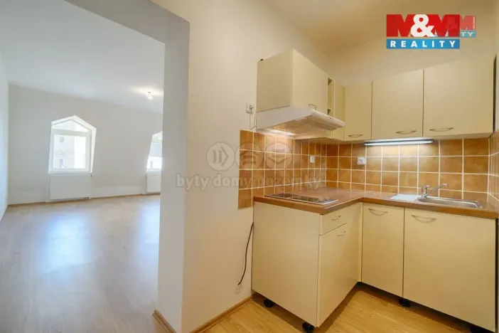 Pronájem bytu 2+kk, Jablonec nad Nisou, Anenské náměstí, 62 m2