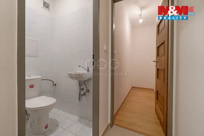 Pronájem bytu 2+kk, Jablonec nad Nisou, Anenské náměstí, 62 m2