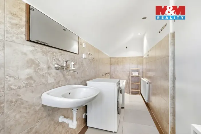 Prodej rodinného domu, Železný Brod - Bzí, 313 m2