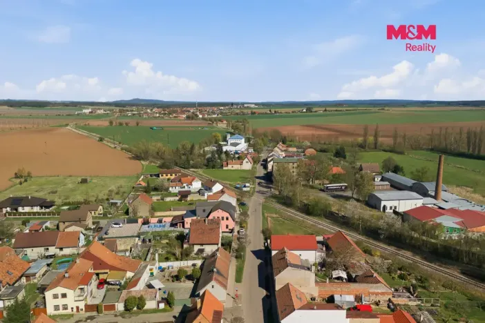 Prodej zemědělské usedlosti, Kněževes, Pražská, 90 m2