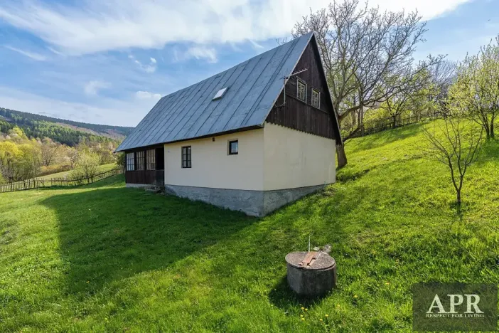 Prodej chalupy, Lopeník, 132 m2
